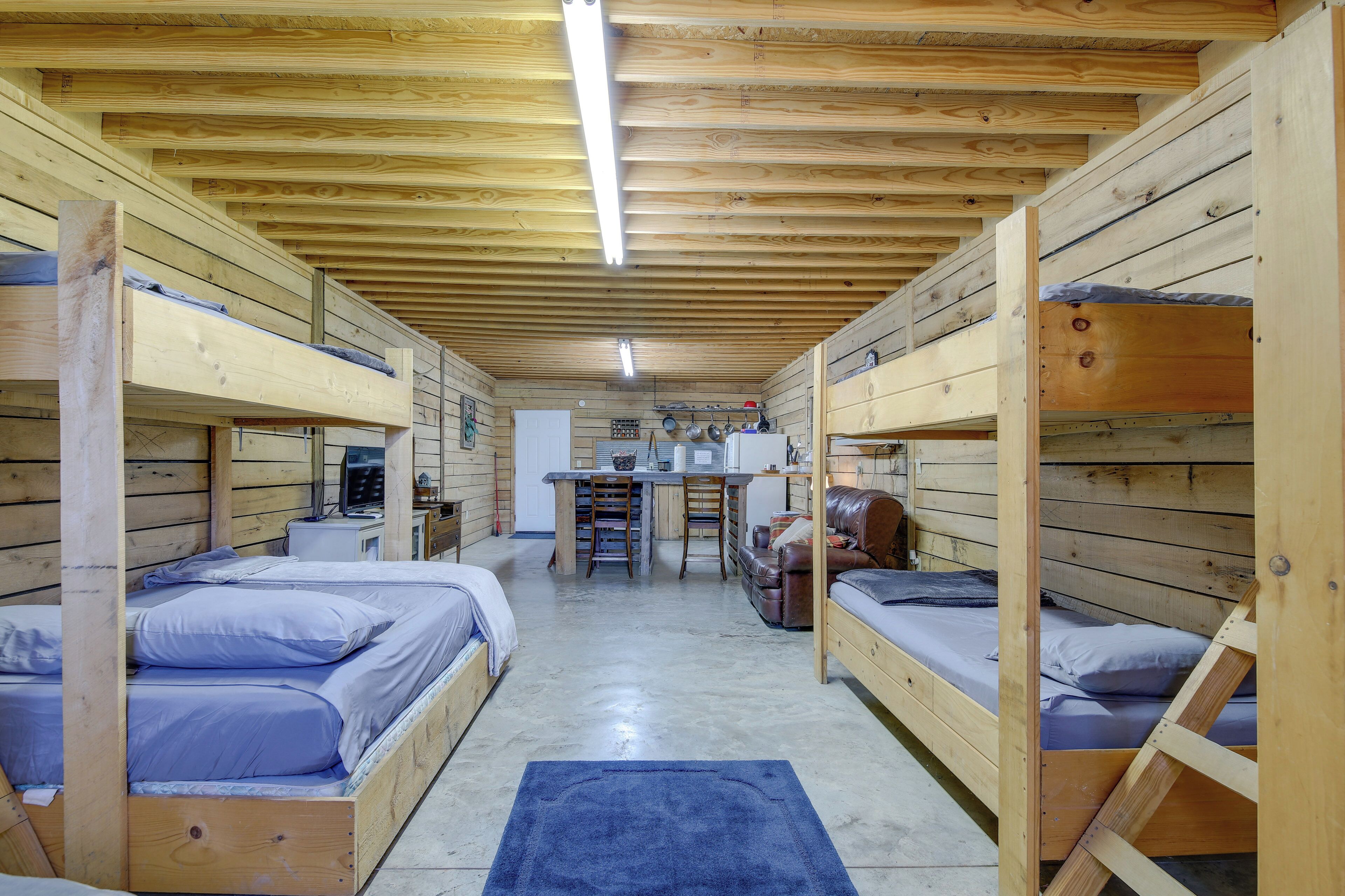 Apartment (0 Bedroom) | Interior