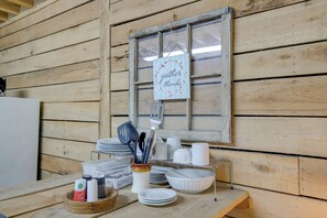 Apartment (0 Bedroom) | Interior