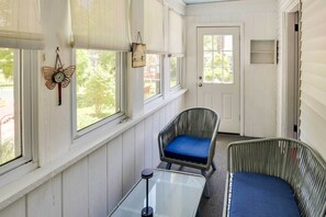 Apartment (3 Bedrooms) | Interior - Warren Vacation Rental, Walk to Warren Town Beach (Warren)