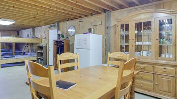 Apartment (0 Bedroom) | Interior