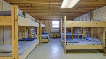 Apartment (0 Bedroom) | Interior