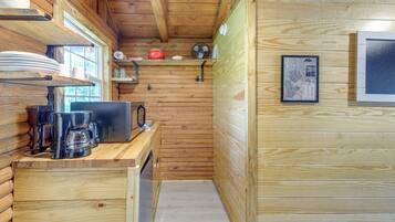 Apartment (0 Bedroom) | Interior