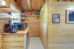 Apartment (0 Bedroom) | Interior