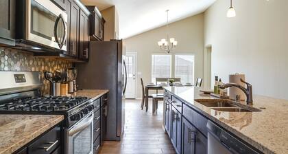 Modern El Paso Getaway w/ Patio & Backyard!