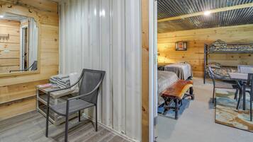 Apartment (0 Bedroom) | Interior