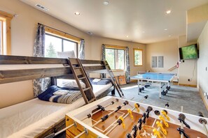 House (3 Bedrooms) | Interior - Luxury Mtn Cabin w/ Sweeping Cle Elum Lake Views! (Cle Elum)