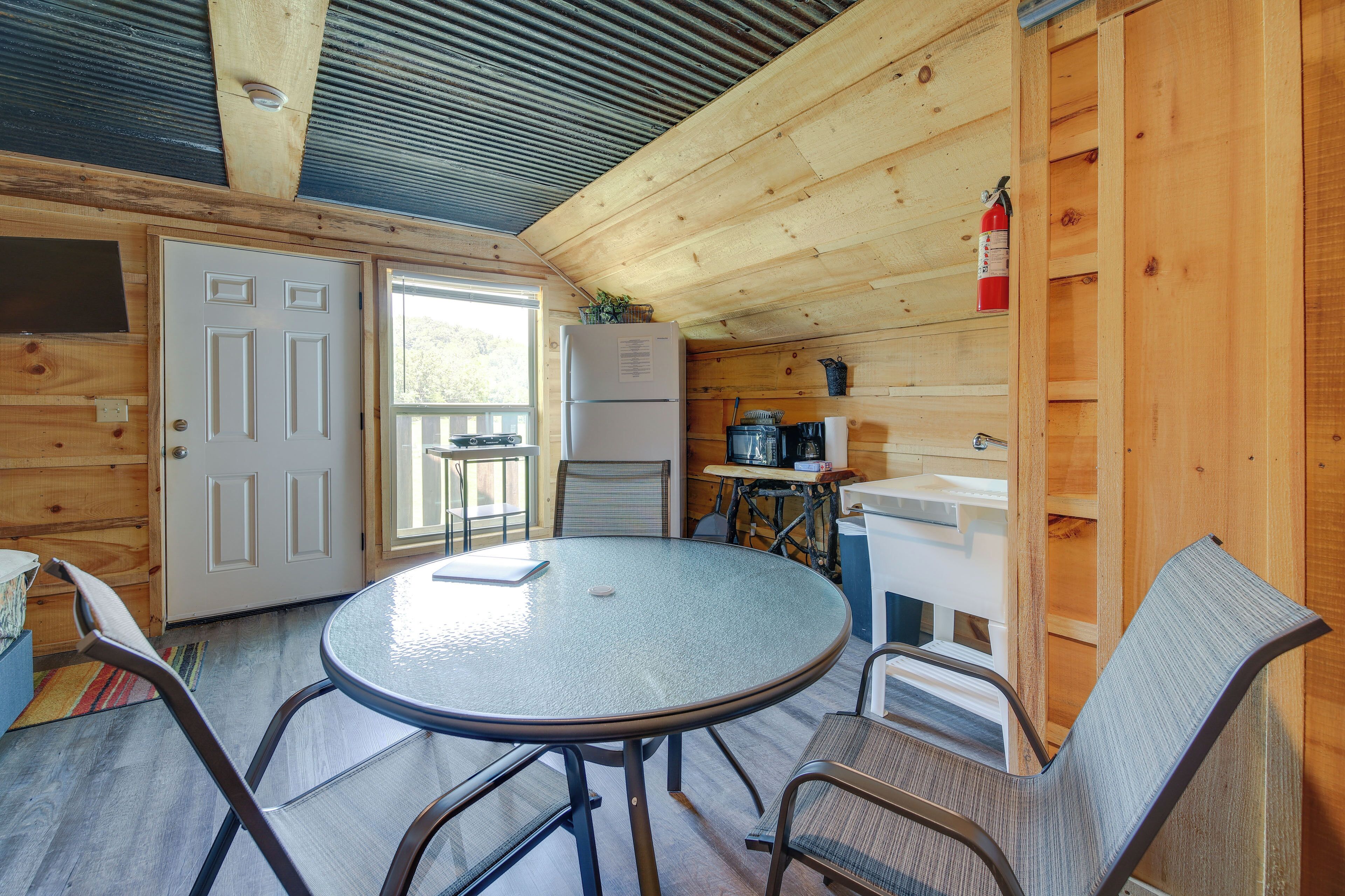 Apartment (0 Bedroom) | Interior