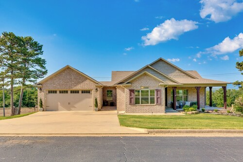 Russellville Home Near Hiking + Lake Access!