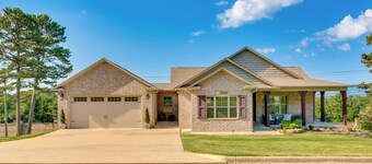 Russellville Home Near Hiking + Lake Access!