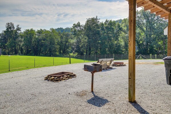 Apartment (0 Bedroom) | Property grounds