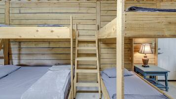 Apartment (0 Bedroom) | Interior