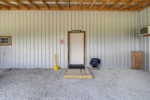 Apartment (0 Bedroom) | Interior