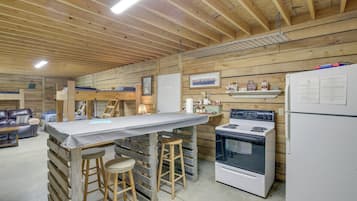 Apartment (0 Bedroom) | Bahagian dalam