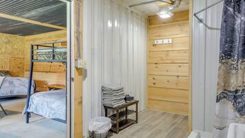 Apartment (0 Bedroom) | Interior