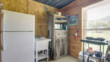 Apartment (0 Bedroom) | Interior