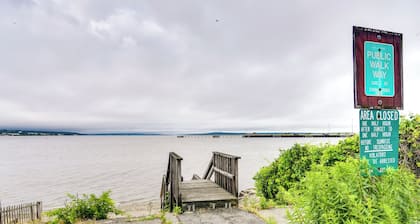 Massachusetts Vacation Rental: 5 Mi to Fall River