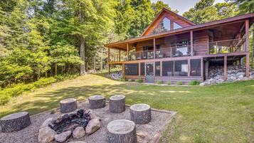 House (3 Bedrooms) | Front of property