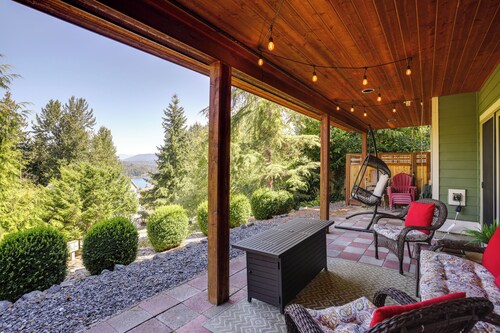 Modern Bellingham Retreat Near Galbraith Mountain!