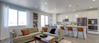 Modern Lake Point Home - 1 Mi to Great Salt Lake!