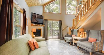 Lakefront Wisconsin Cabin: Dock, Walk to Beach!