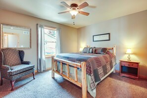 House (2 Bedrooms) | Interior - Lakefront Wisconsin Getaway w/ Kayak + Boat Dock! (Townsend)