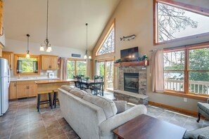 House (2 Bedrooms) | Front of property