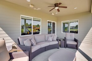 Terrace/patio - Kid-friendly Pasco Farmhouse w/ Playset, Game Room (Pasco)