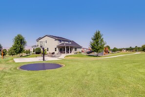 Exterior - Kid-friendly Pasco Farmhouse w/ Playset, Game Room (Pasco)