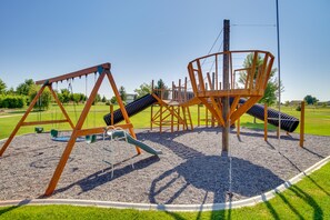 Children’s area - Kid-friendly Pasco Farmhouse w/ Playset, Game Room (Pasco)