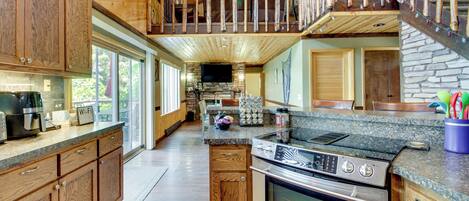 House (3 Bedrooms) | Interior