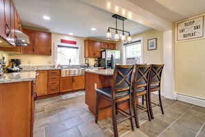 المنشأة من الداخل