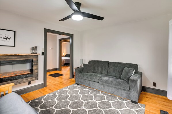 House (2 Bedrooms) | Interior