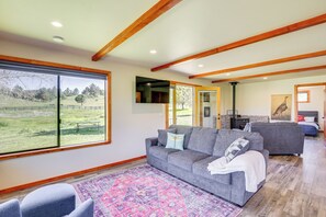 Cottage (2 Bedrooms) | Interior