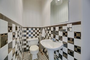 Apartment (3 Bedrooms) | Interior - Lovely Apartment in Long Beach: 3 Blocks to Ocean! (Long Beach)