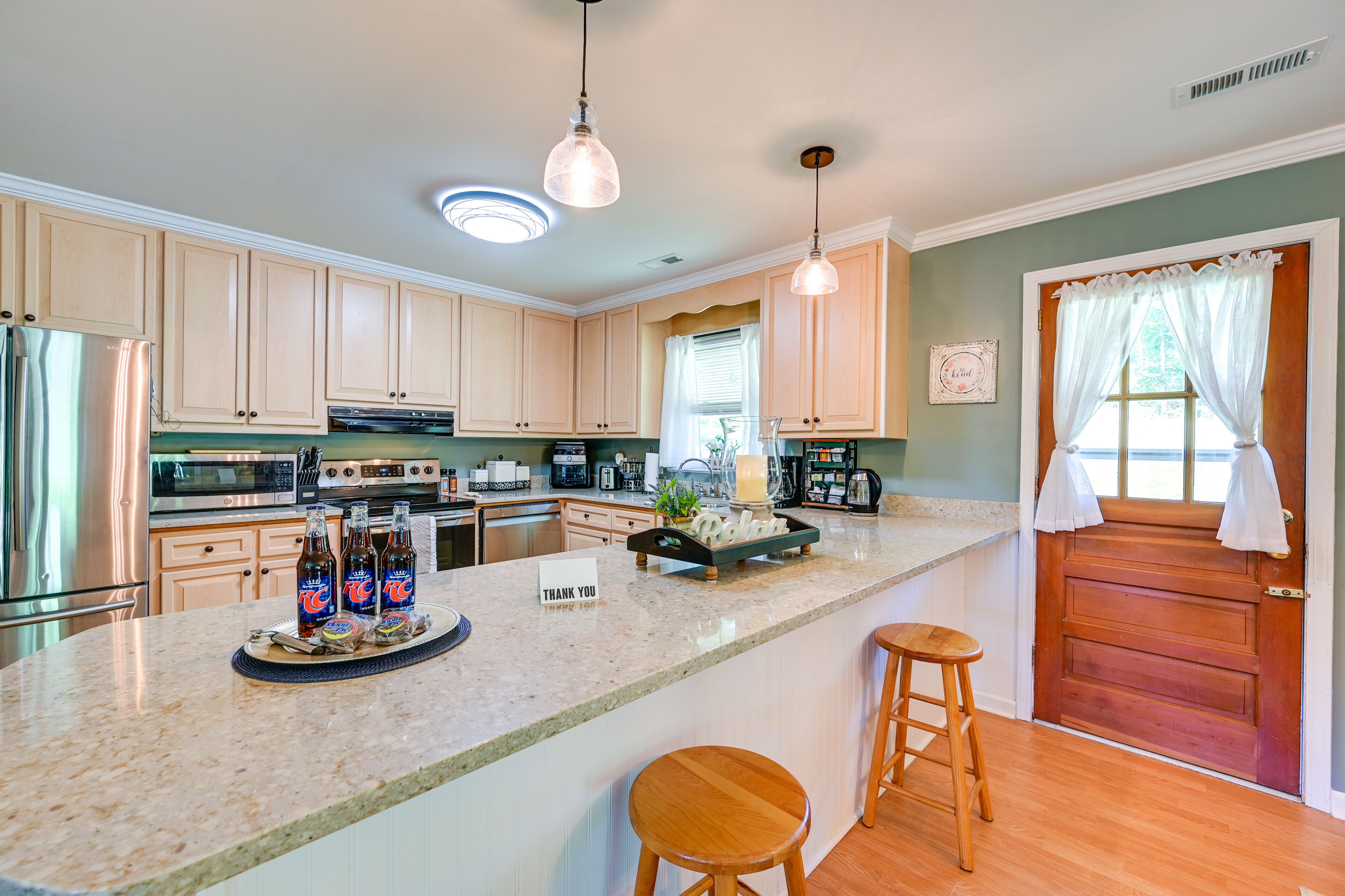 House (3 Bedrooms) | Private kitchen | Microwave, oven, stovetop, dishwasher