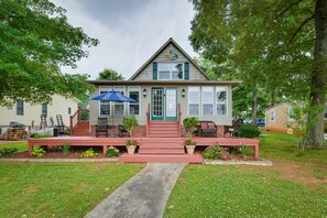 Exterior - Lakefront Lexington Vacation Rental w/ Dock! (Lexington)