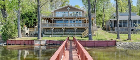 House (4 Bedrooms) | Front of property