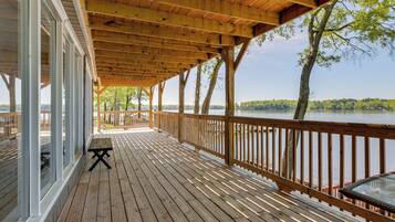 ู
ูุฒู (4 Bedrooms) | ุงูู
ูุดุฃุฉ ู
ู ุงูุฏุงุฎู