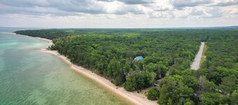 Enchanted Lake Huron Cottage w/ Beach Access!