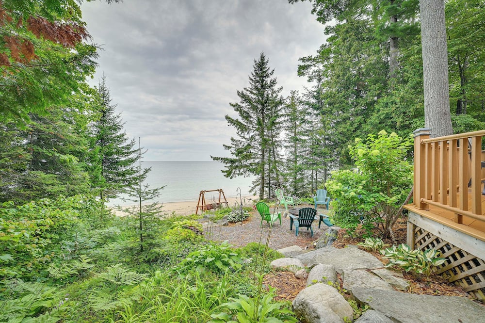 Waterfront Lake Huron Getaway w/ Private Beach! - Rogers City, MI