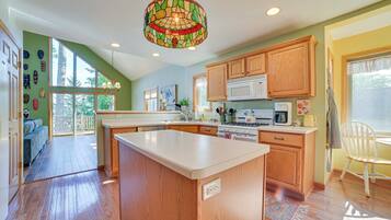 Cottage (3 Bedrooms) | Interior