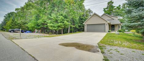 Cottage (3 Bedrooms) | Interior