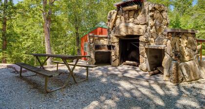 Oakland Oasis: Serene Retreat in the Ozarks