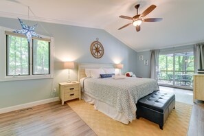 單棟房屋 (3 Bedrooms) | 3 間睡房、熨斗/熨衫板、床單