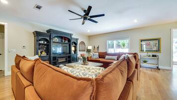 Rumah (4 Bedrooms) | Interior