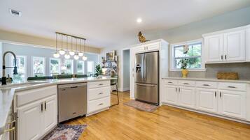 House (4 Bedrooms) | Bahagian dalam