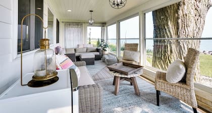 Waterfront Lake Poinsett Retreat w/ Fire Pit!