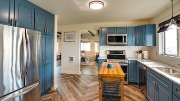 House (1 Bedroom) | Interior