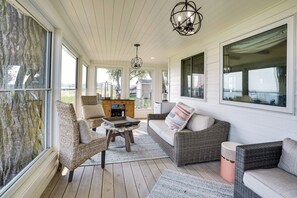 House (1 Bedroom) | Interior