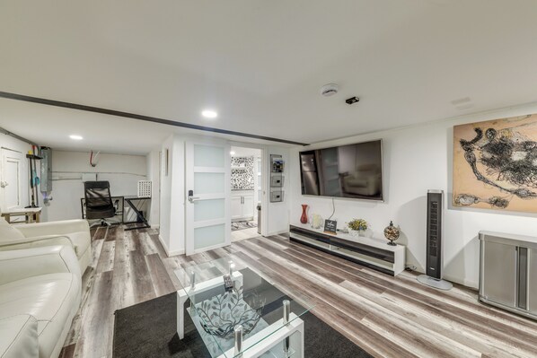 Apartment (0 Bedroom) | Interior